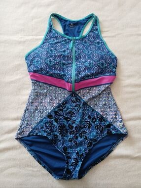 Beach House Sport Medium One Piece swimsuit zipper front mesh lining